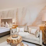 Fichtenwald-Ihr Boutique I Glueck'S Hotel - Kraftort - Wasseroase (Adults Only) فندق 3*