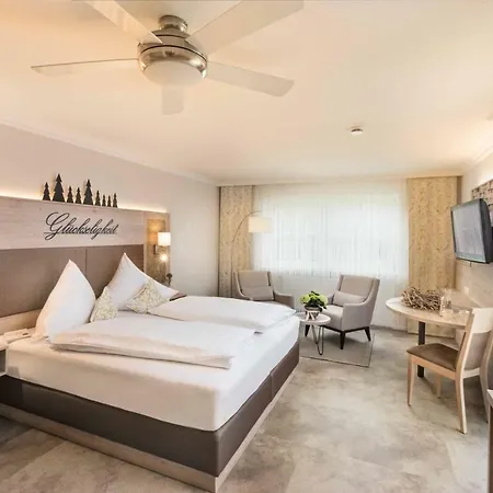 Fichtenwald-ihr Boutique I Glueck's 3* Bad Füssing